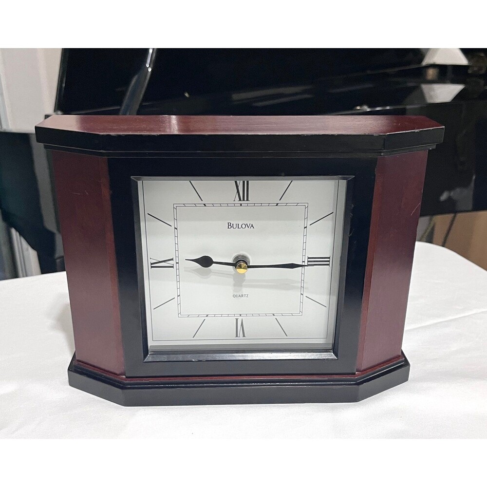Bulova Holyoke B1881 Wood Quartz Mantel Clock Cherry Black Desk Shelf Table Deco
